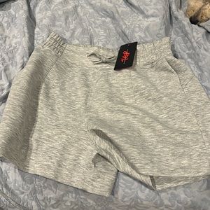 gym shorts size small